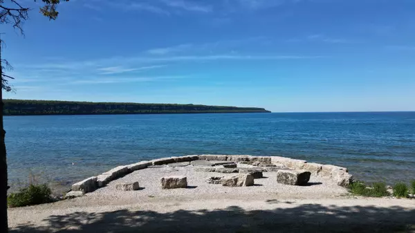 Northern Bruce Peninsula, ON N0H 1W0,130 South Shore RD