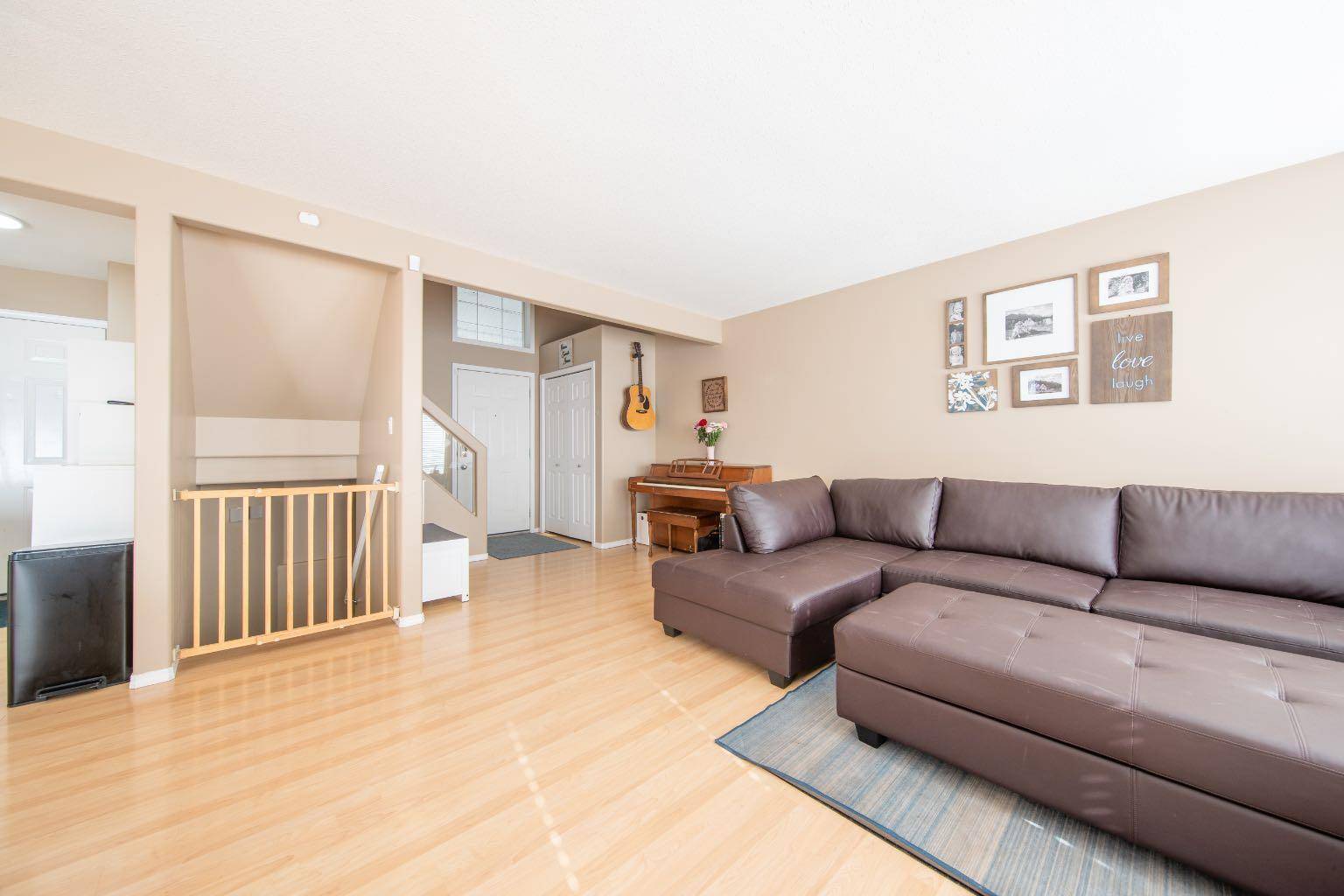 Lloydminster, AB T9V 3G3,2203 52B Avenue