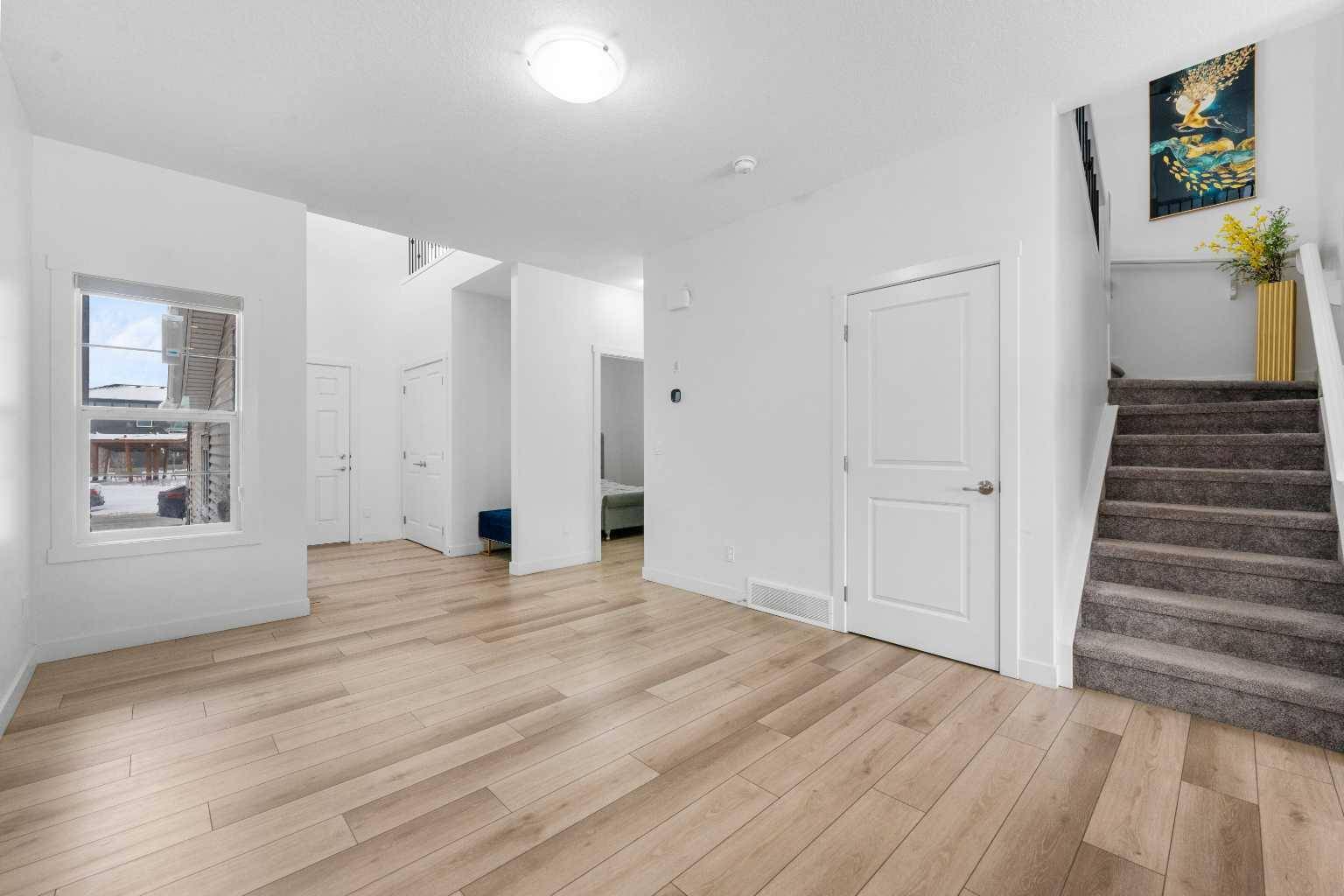 Calgary, AB T3J 2G6,172 Homestead GRV NE
