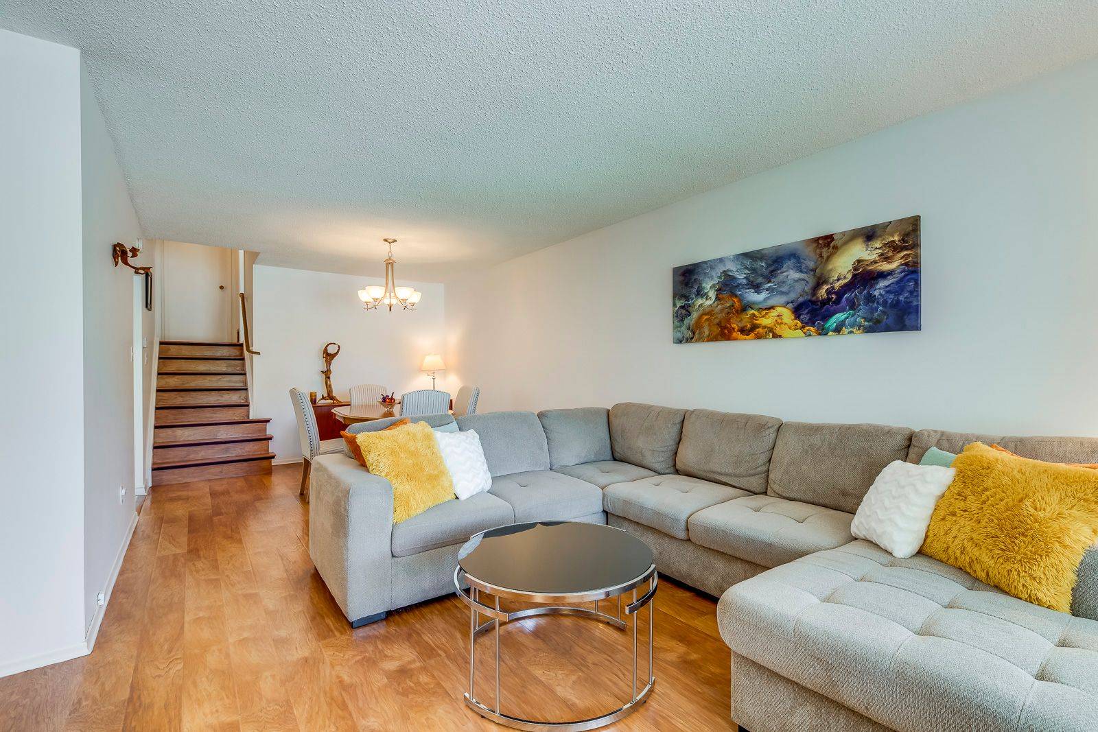 Mississauga, ON L5N 1X5,2768 Bucklepost CRES