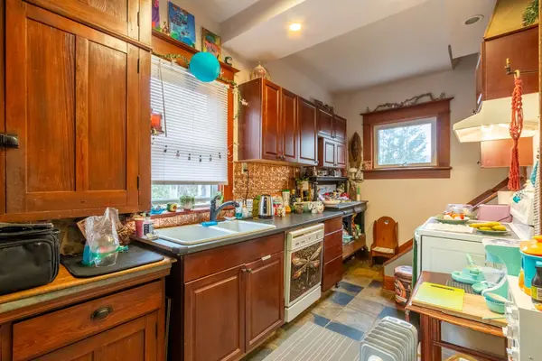 Welland, ON L3C 1J4,101 Niagara ST