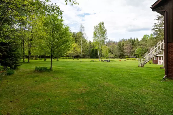 Huntsville, ON P0B 1L0,256 South Mary Lake RD