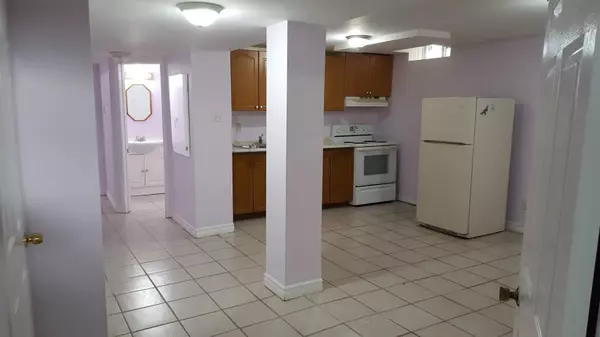7 Stather CRES, Markham, ON L3S 1C8