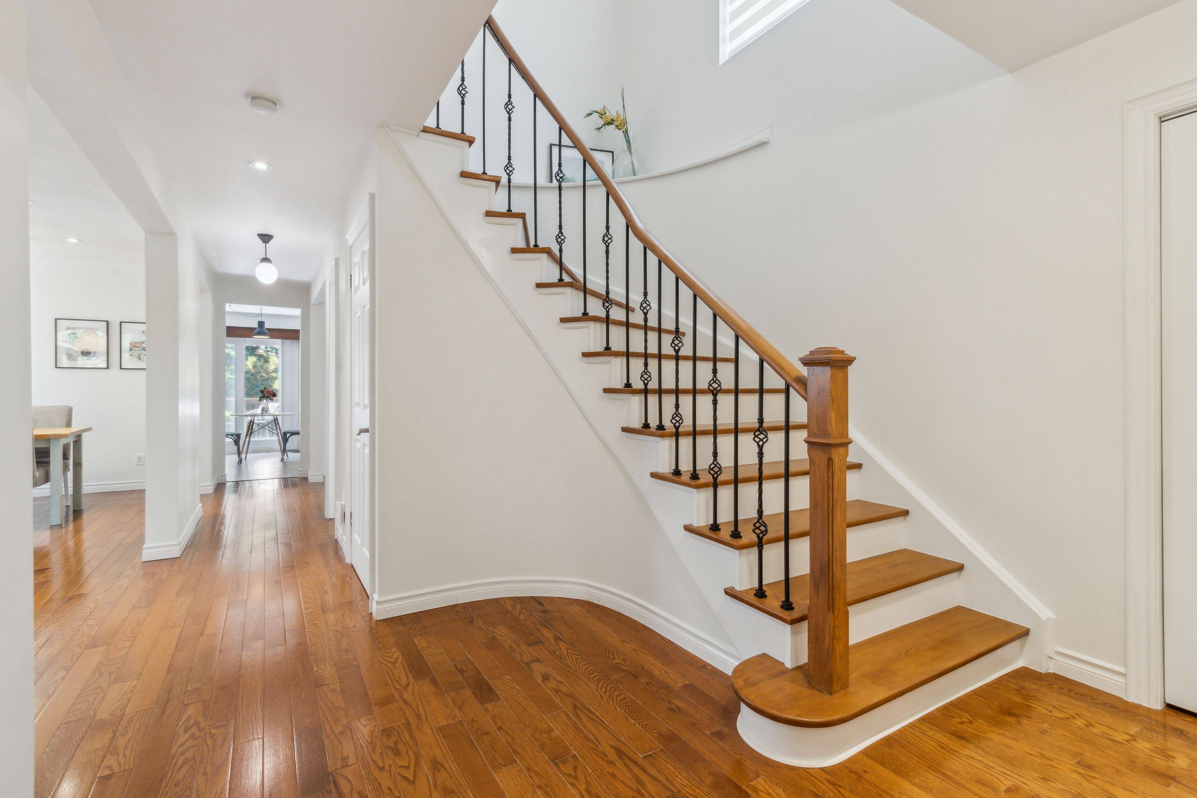 Markham, ON L3T 5J3,72 Holm CRES