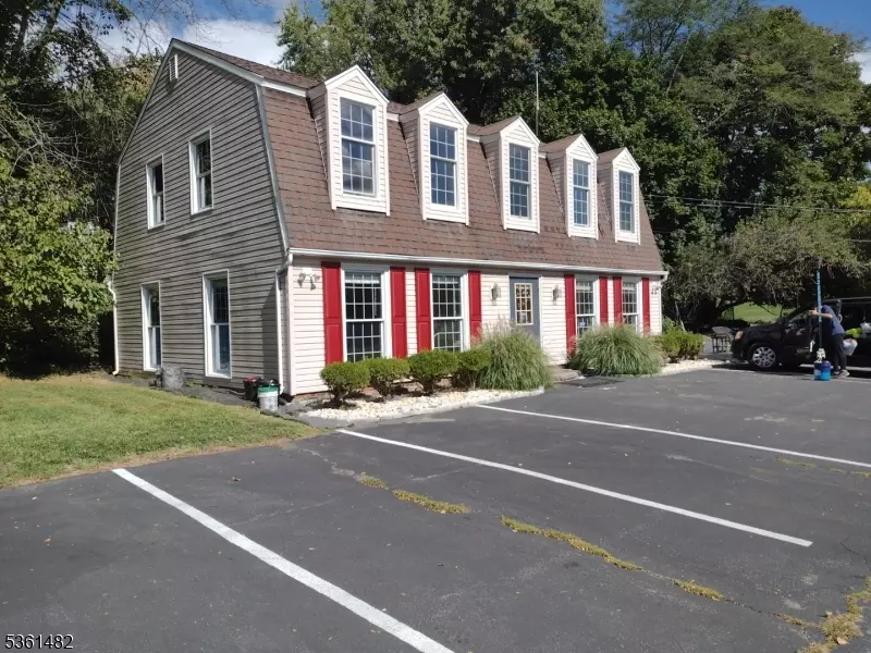 114 W Main St  (1st floor), Clinton Town, NJ 08809