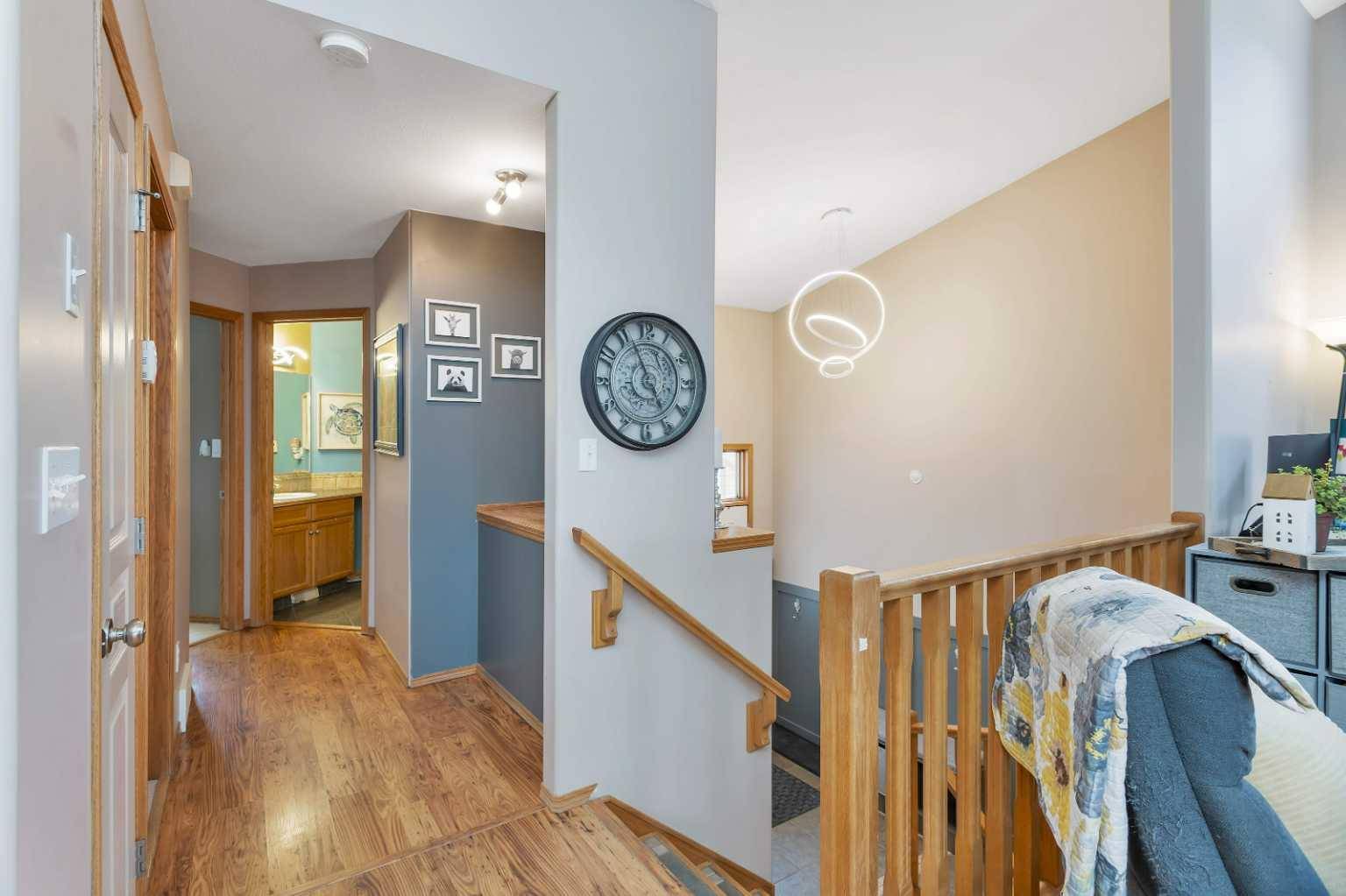 Sylvan Lake, AB T4S 2L1,77 Wildrose DR