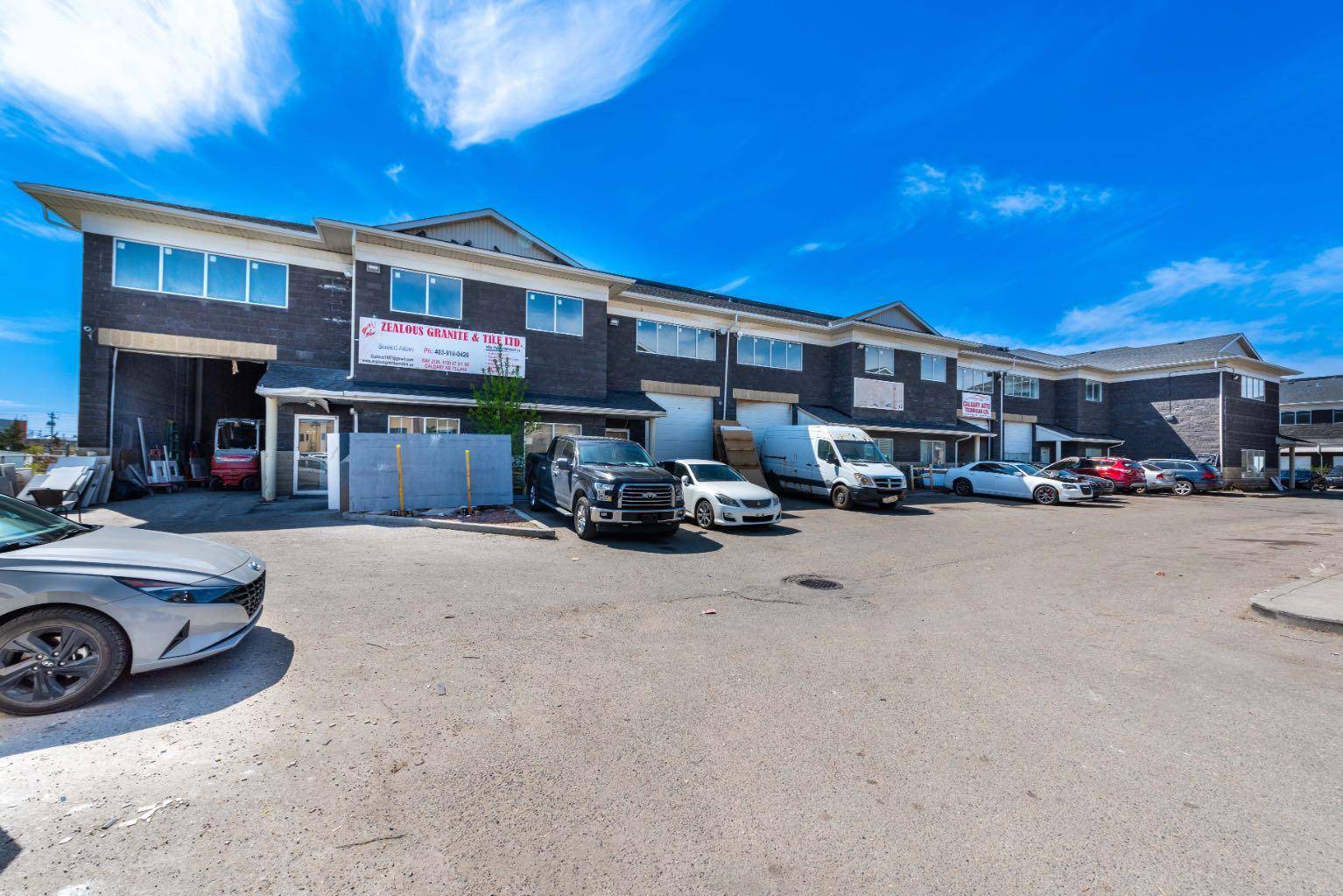 Calgary, AB T3J 4N4,5150 47 Street NE #2122