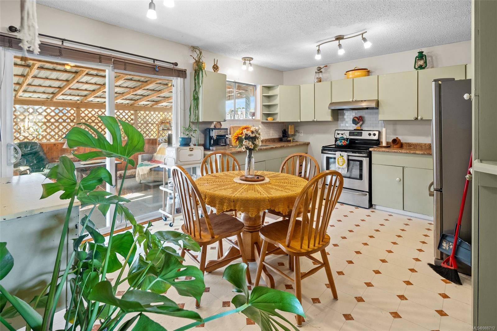 Crofton, BC V0R 1R0,1532 Pauline St
