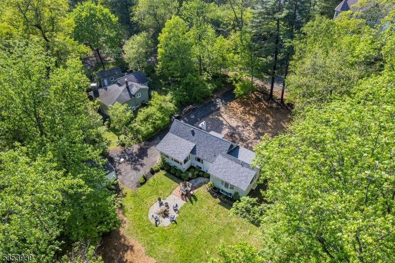 Berkeley Heights Twp., NJ 07922,328 Emerson Ln