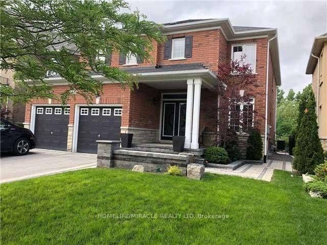 Brampton, ON L6P 1W5,21 Sorbonne DR