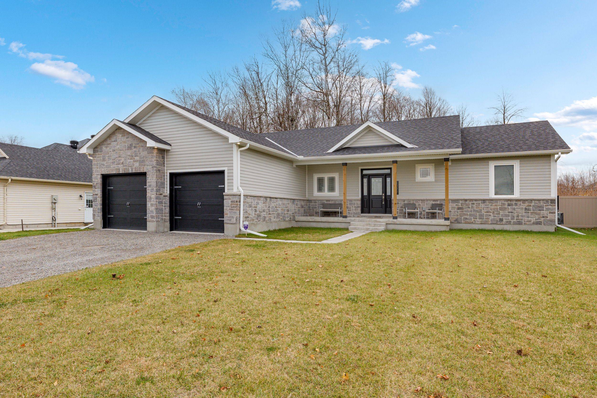 Brockville, ON K6V 7K1,1077 SHEARER DR