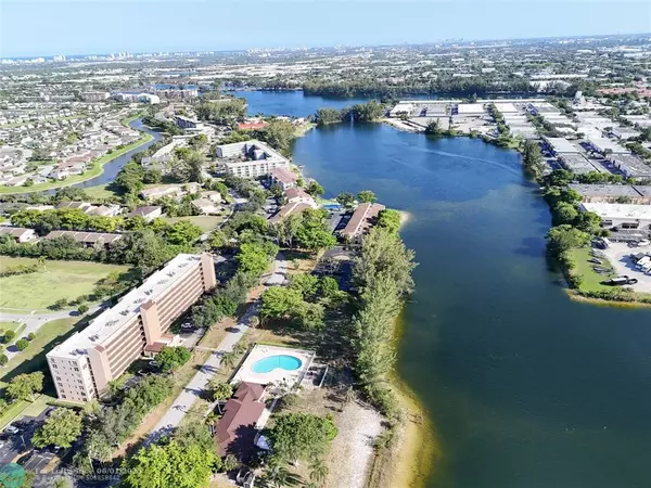 4550 NW 18th Ave #710, Deerfield Beach, FL 33064