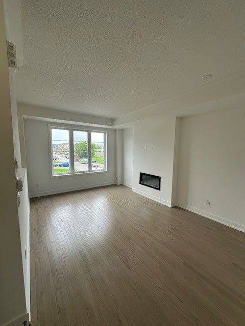 Whitby, ON L1N 5S4,75 Morrison CRES