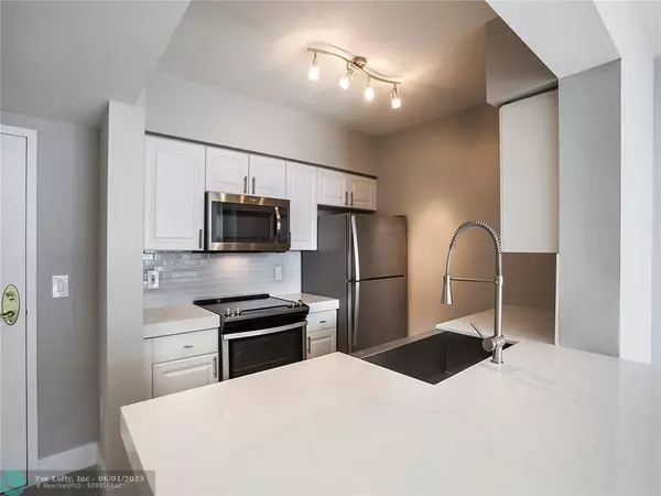 Fort Lauderdale, FL 33304,1040 Seminole Dr #1152
