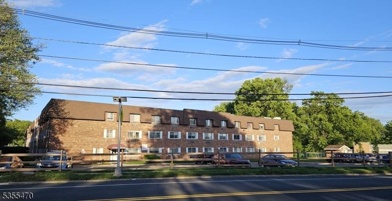 Union Twp., NJ 07083,255 Tucker Ave #205