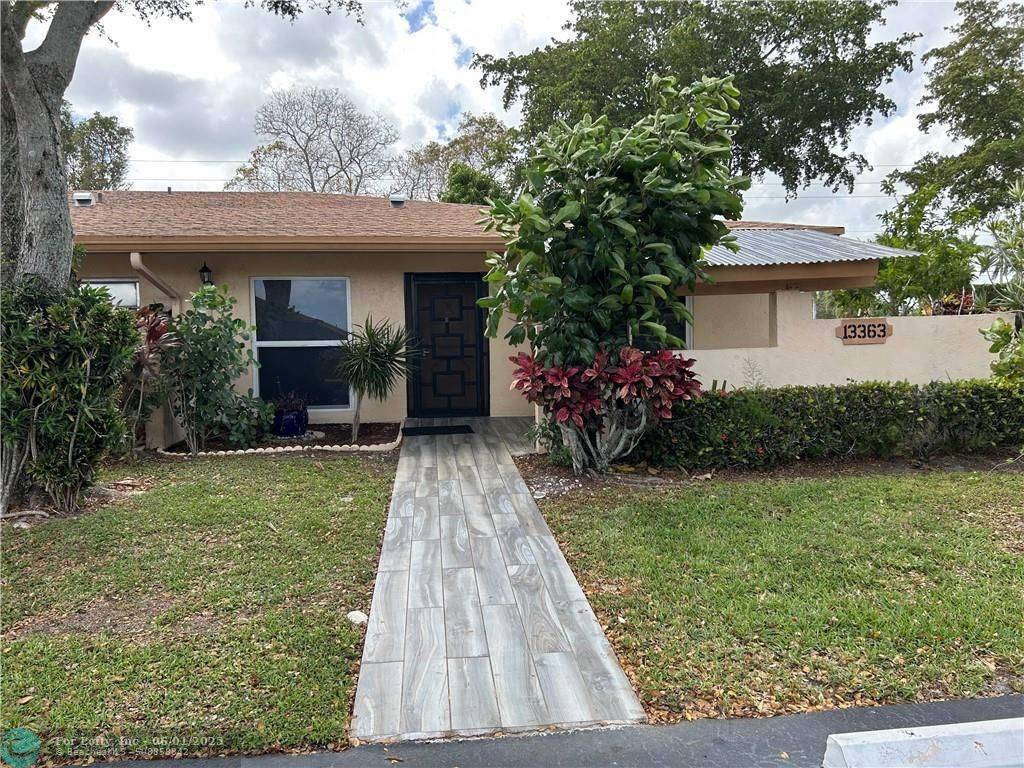 Delray Beach, FL 33484,13363 Pineapple Palm Court  #D
