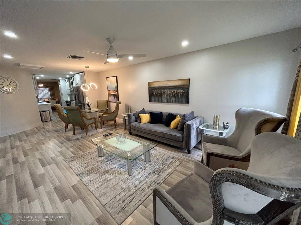 Delray Beach, FL 33484,13363 Pineapple Palm Court  #D