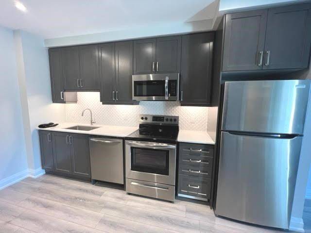 Brampton, ON L6W 2Z8,15 Lynch ST #1507