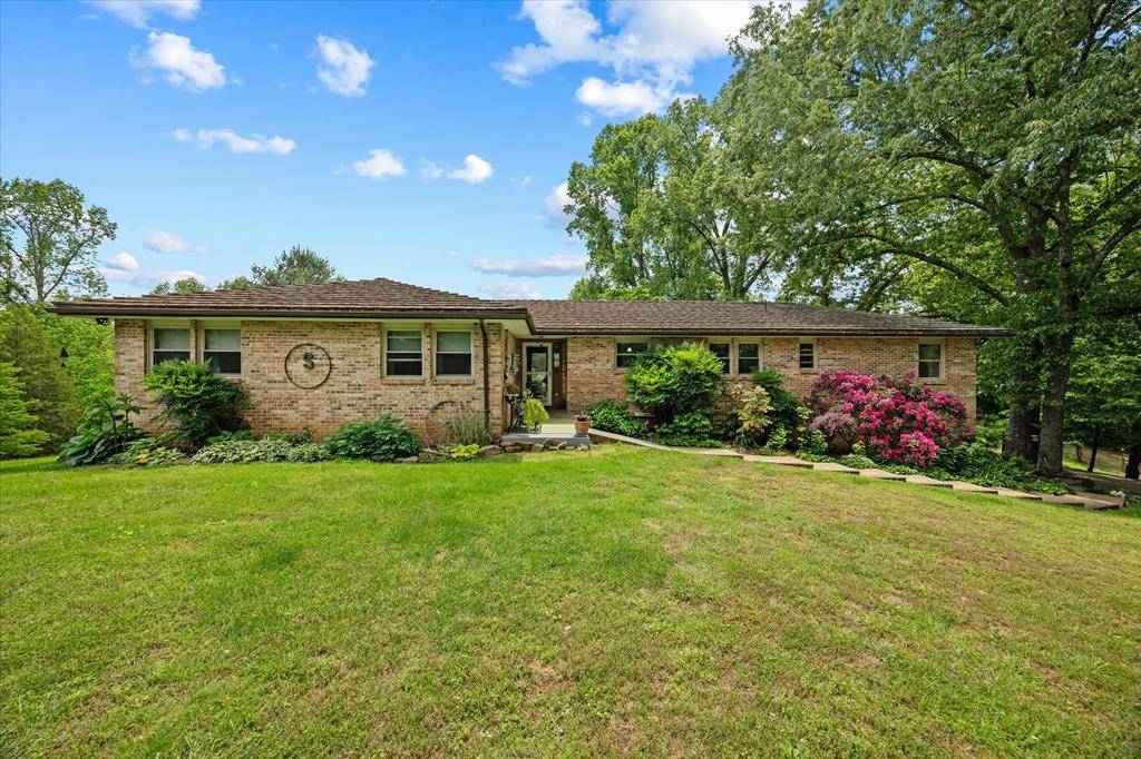 2059 Bolestown Loop, Alpine, TN 38543