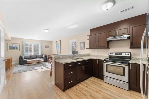 Newmarket, ON L3Y 1P7,443 Timothy ST ## 3