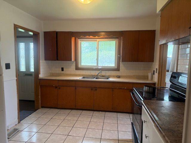 Guelph/eramosa, ON N1H 6H7,7121 Highway 124 RD S