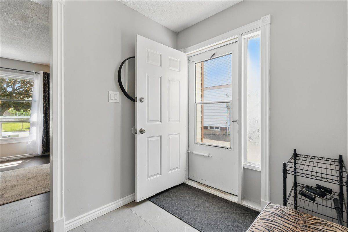 Brantford, ON N3P 1G2,72 Brantwood Park DR