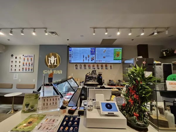 Toronto C03, ON M4P 2E7,2409 Yonge ST