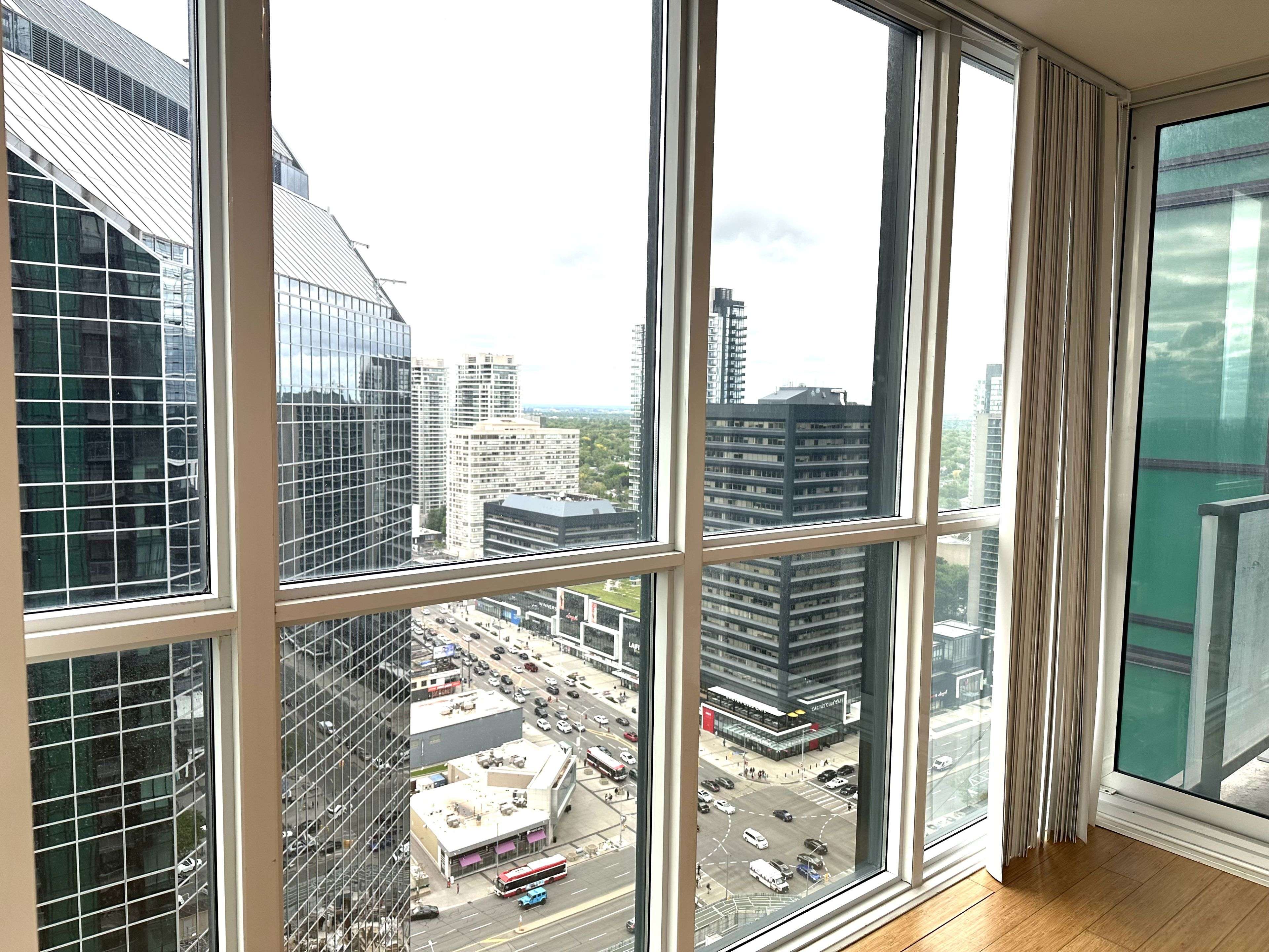 Toronto C07, ON M2N 0H4,11 Bogert AVE #2407