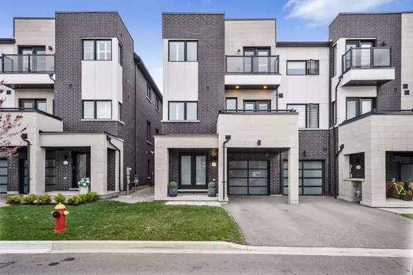 1337 Clarriage CT, Milton, ON L9E 1L6
