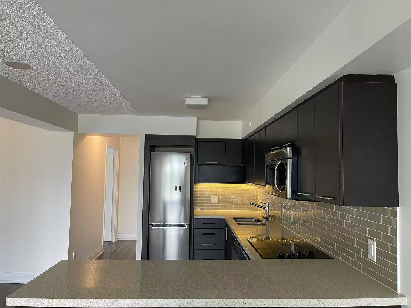 Toronto C06, ON M3H 5Y6,555 Wilson AVE #E514