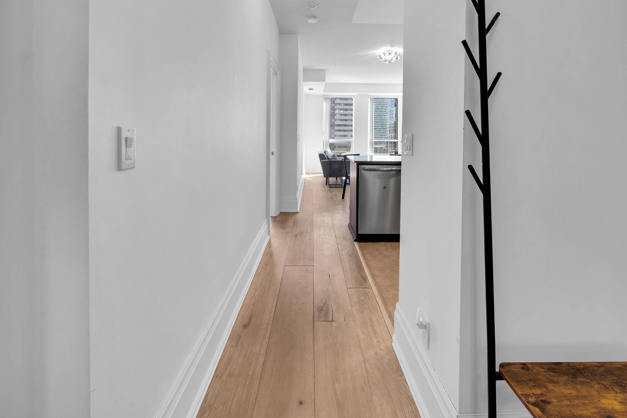 Mississauga, ON L5B 0A1,388 Prince Of Wales DR #1301