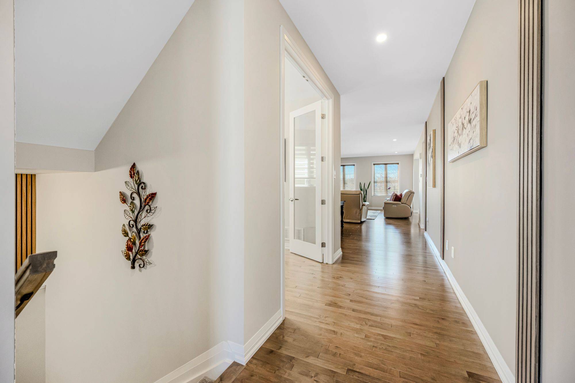 Stittsville - Munster - Richmond, ON K0A 2Z0,643 Terrier CIR