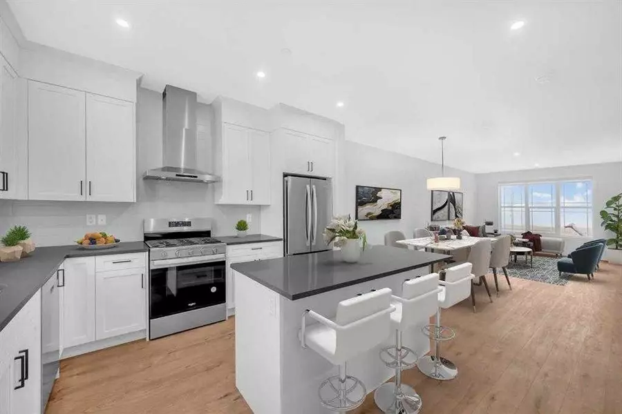 427 Hotchkiss MNR Southeast, Calgary, AB T3S 0J9