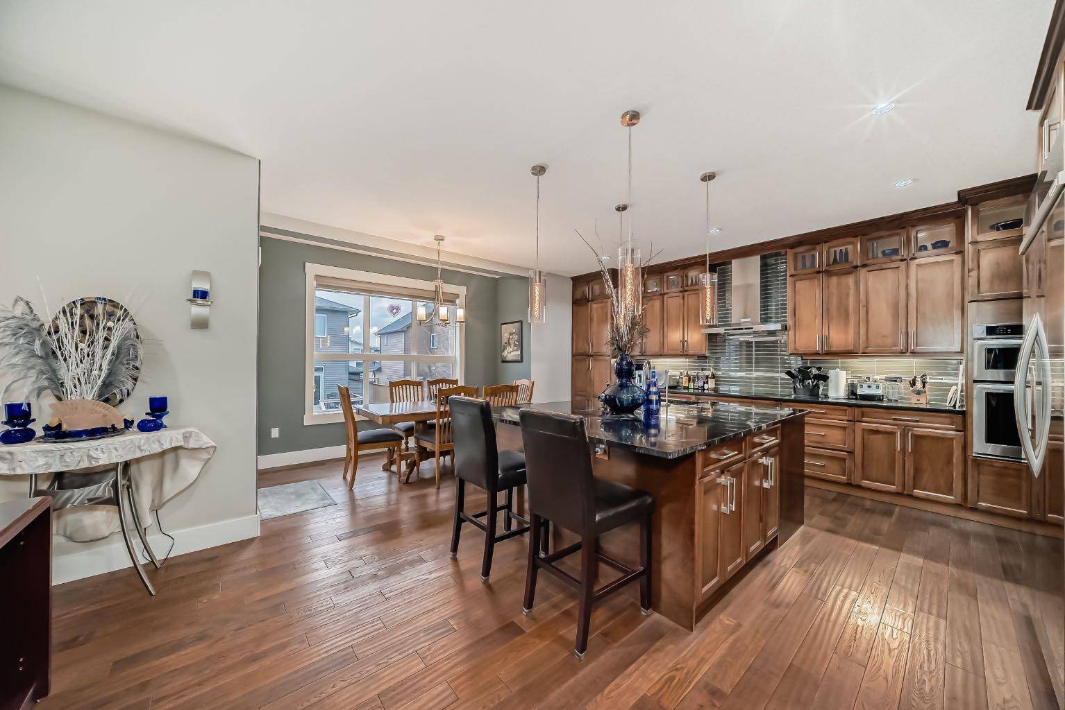 Chestermere, AB T1X0P8,168 Kinniburgh CIR
