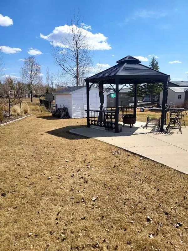 Rural Ponoka County, AB T0C2J0,10042 Township Road 422 #166A