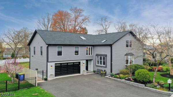 820 Rhine Blvd, Raritan Boro, NJ 08869