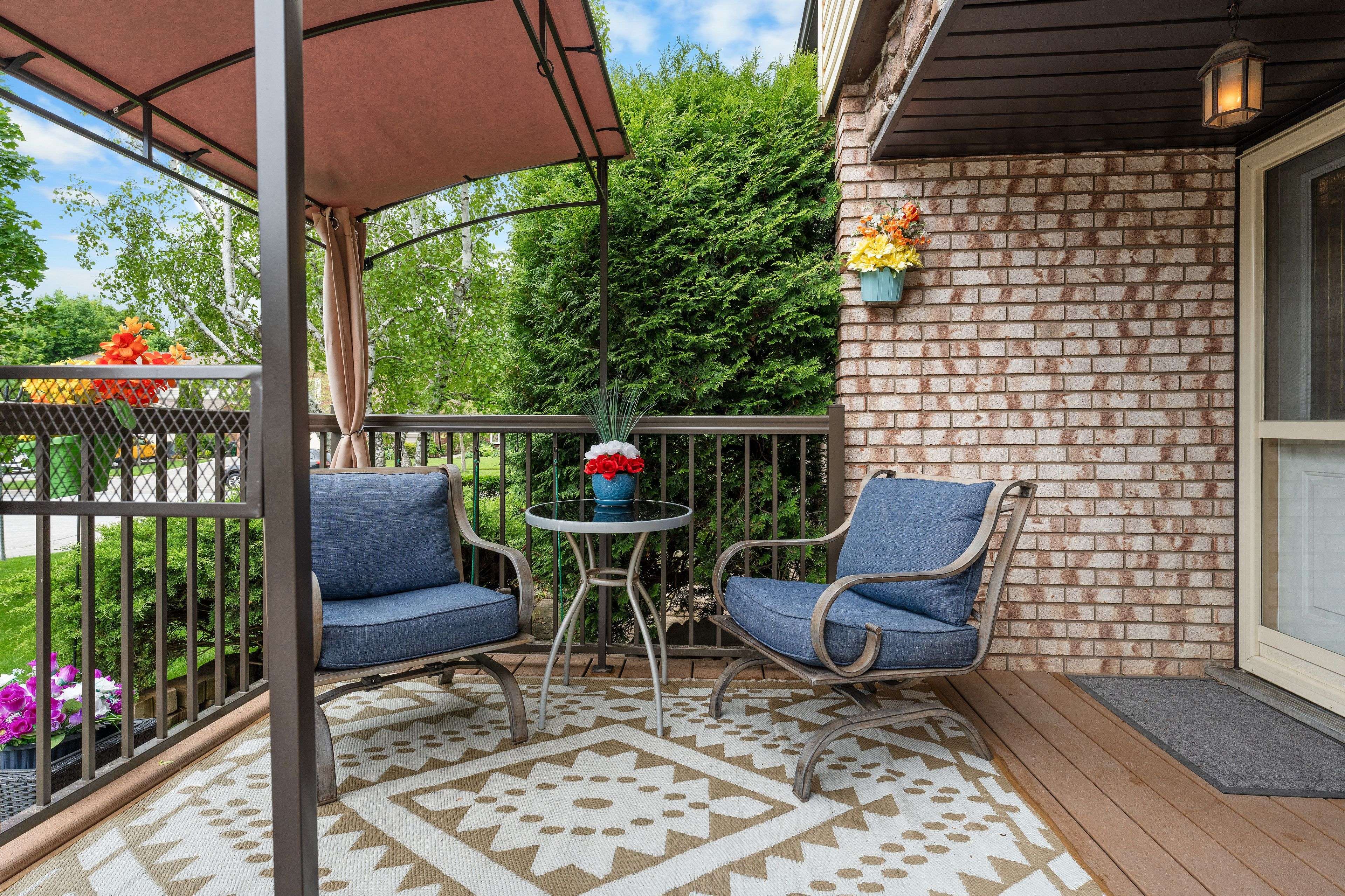 Brampton, ON L6Y 2E5,2 Marc CT