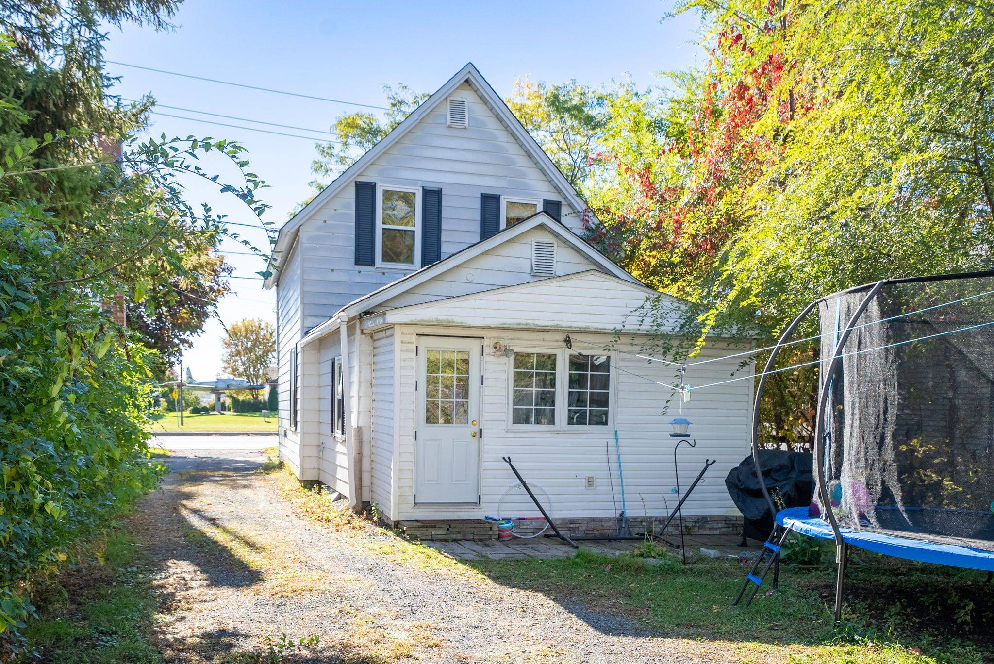 Cornwall, ON K6J 1A4,231 Water ST W