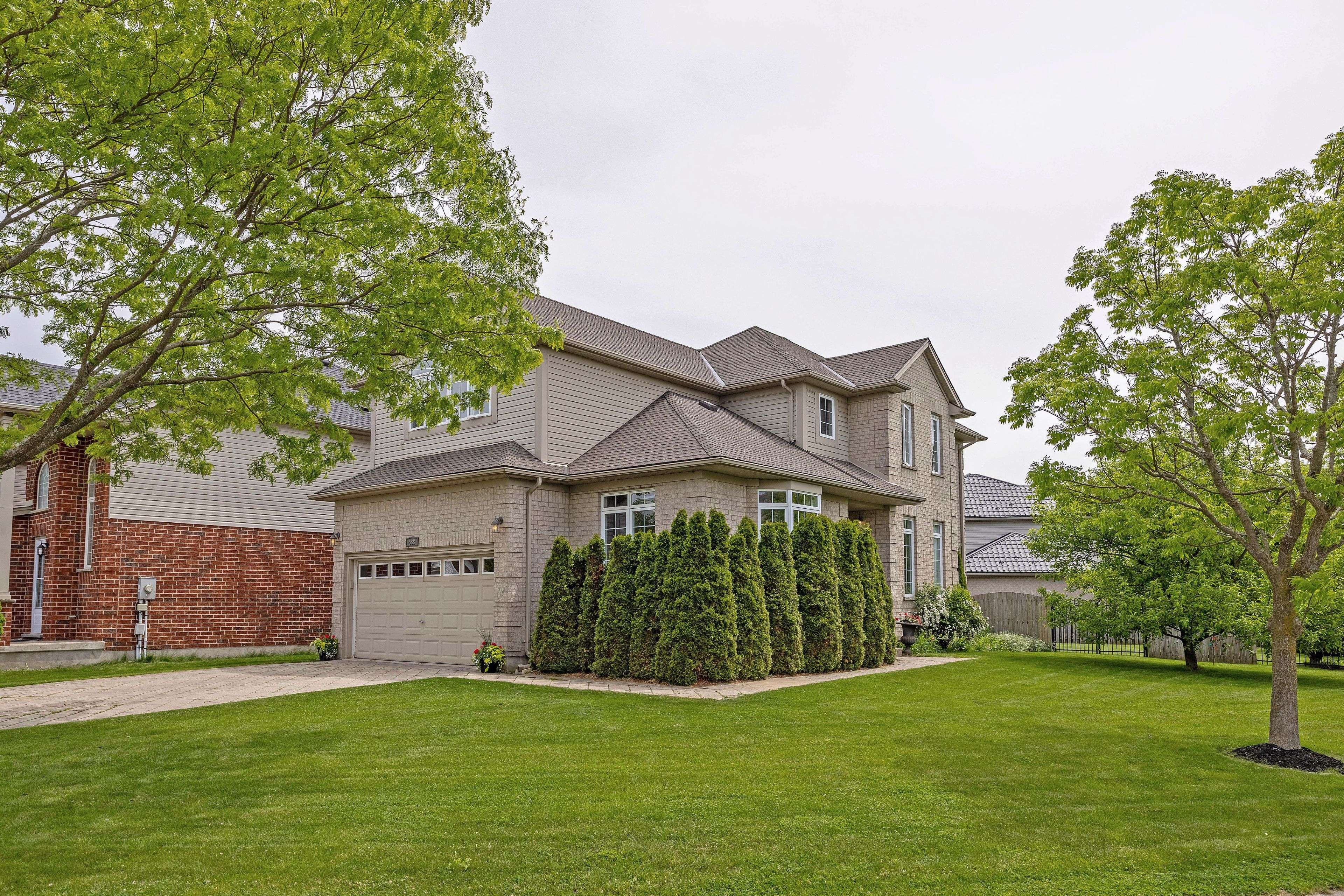 London South, ON N6M 1K2,588 North Leaksdale CIR