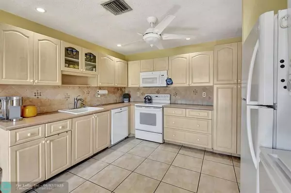 Delray Beach, FL 33445,1600 NW 18th Ave #104