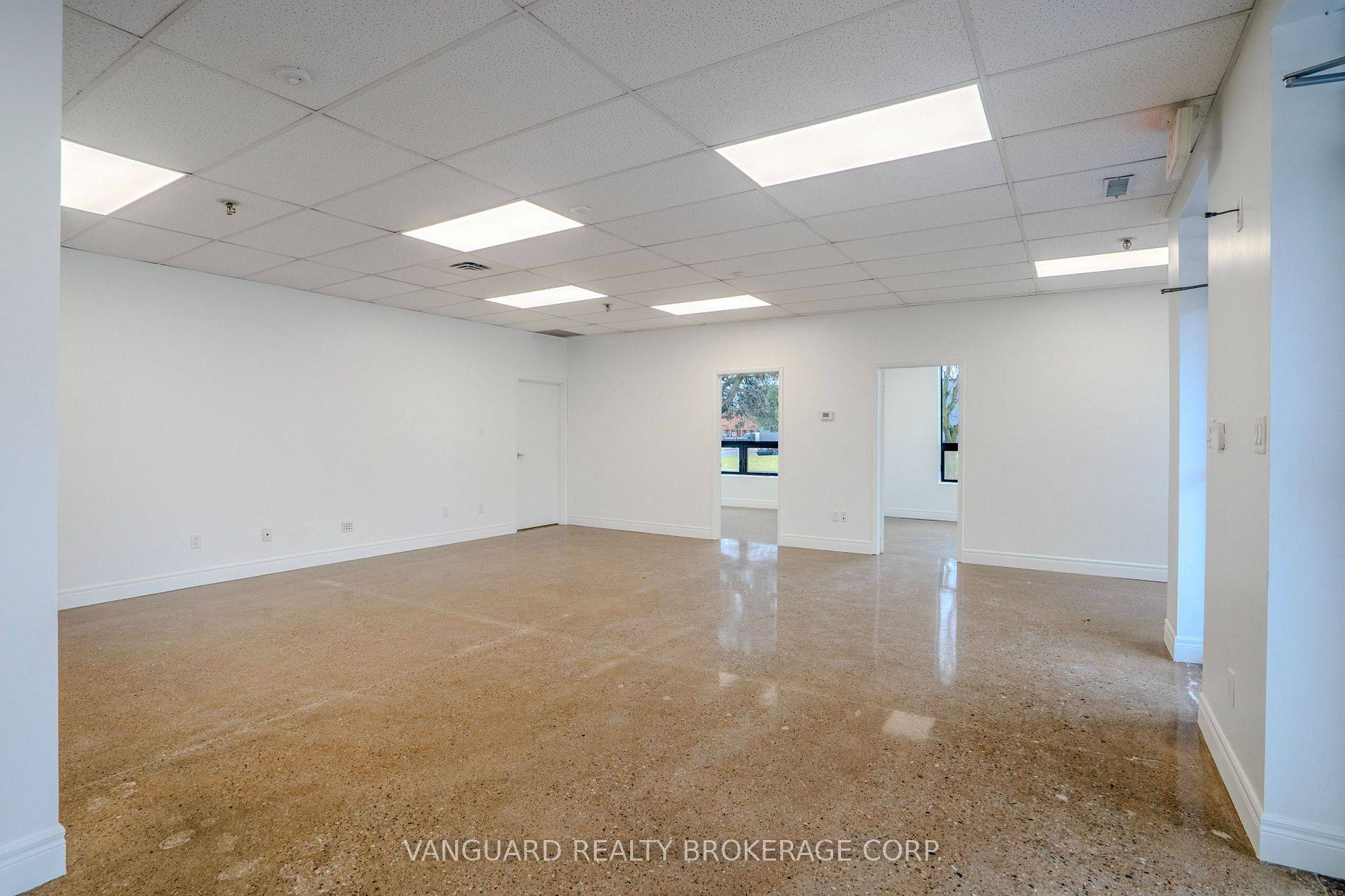 Vaughan, ON L4K 1X9,132 Jardin DR #1-2