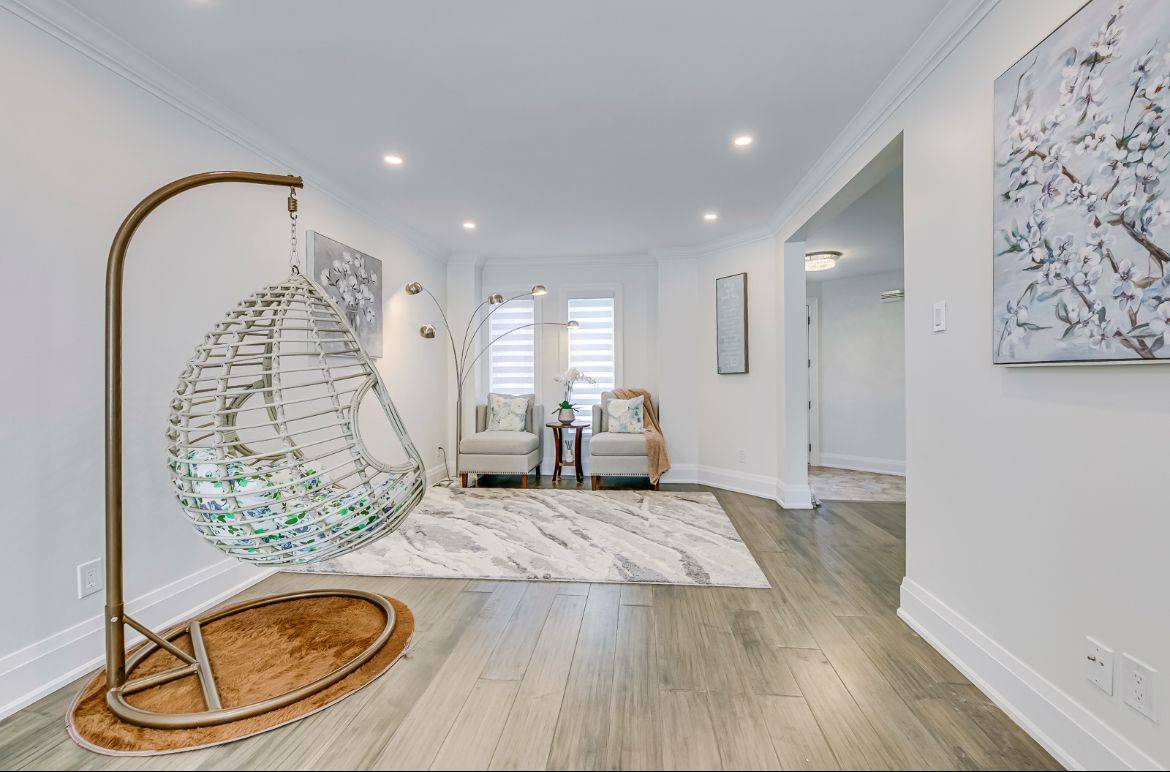 Oakville, ON L6H 4B4,1097 Grandeur CRES