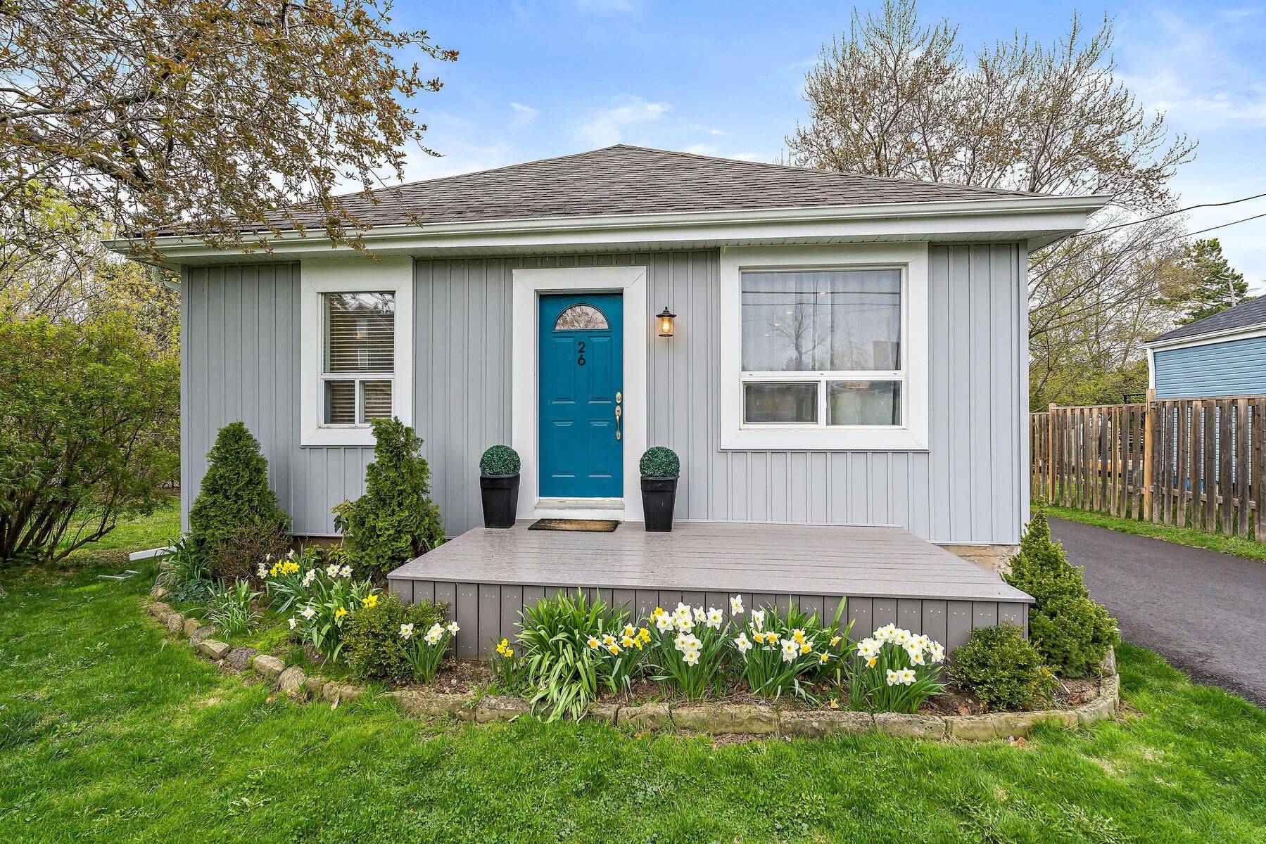 Milton, ON L9T 2J5,26 Fulton ST