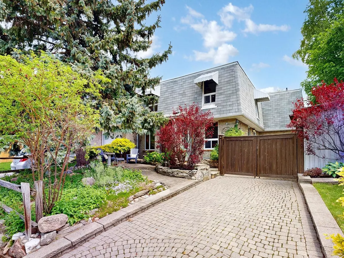 Richmond Hill, ON L4C 5A5,4 Kitsilano CRES