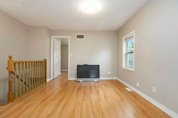 Toronto W03, ON M6N 3K7,75 Rosethorn AVE #2nd Level