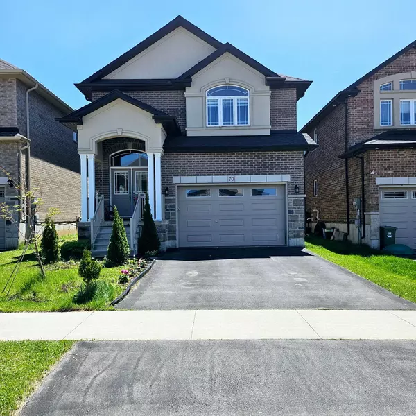 70 Robertson RD,  Hamilton,  ON L9K 0H8