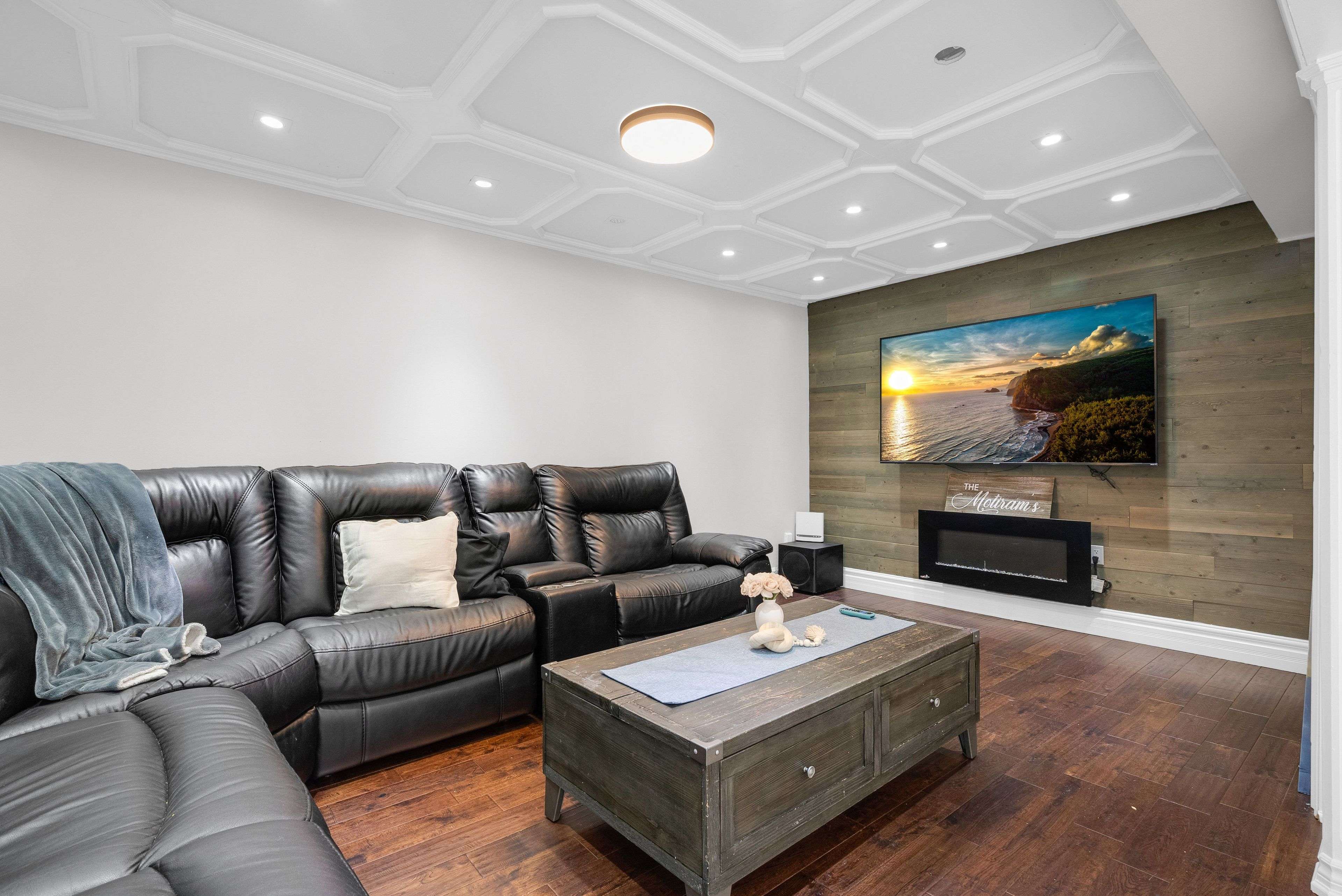 Clarington, ON L1E 2B5,59 Glenabbey DR