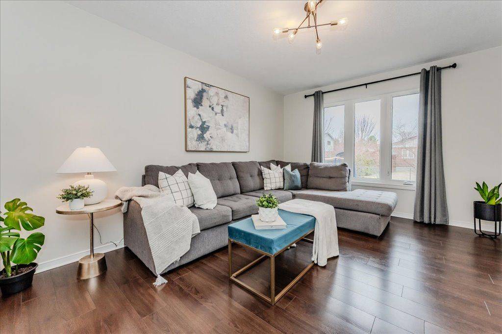 North Perth, ON N4W 3R3,837 Edgar ST W