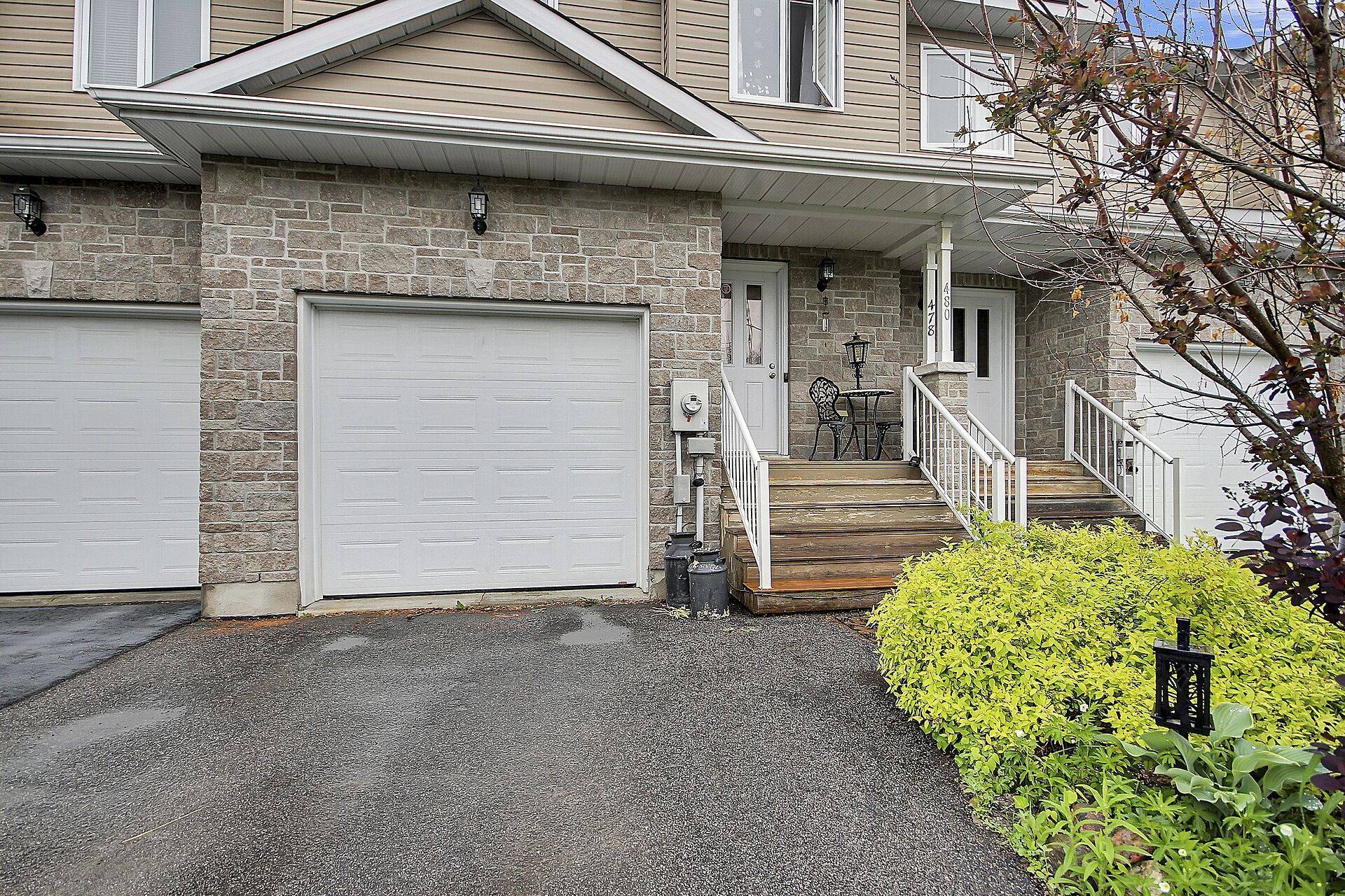 North Dundas, ON K0C 2K0,480 North ST