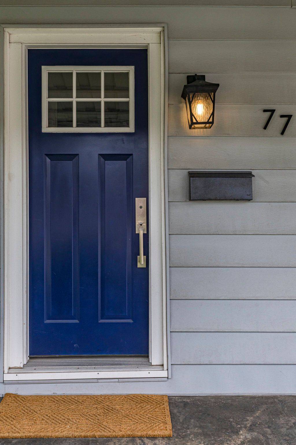 Hamilton, ON L8V 3N9,77 East 31st ST